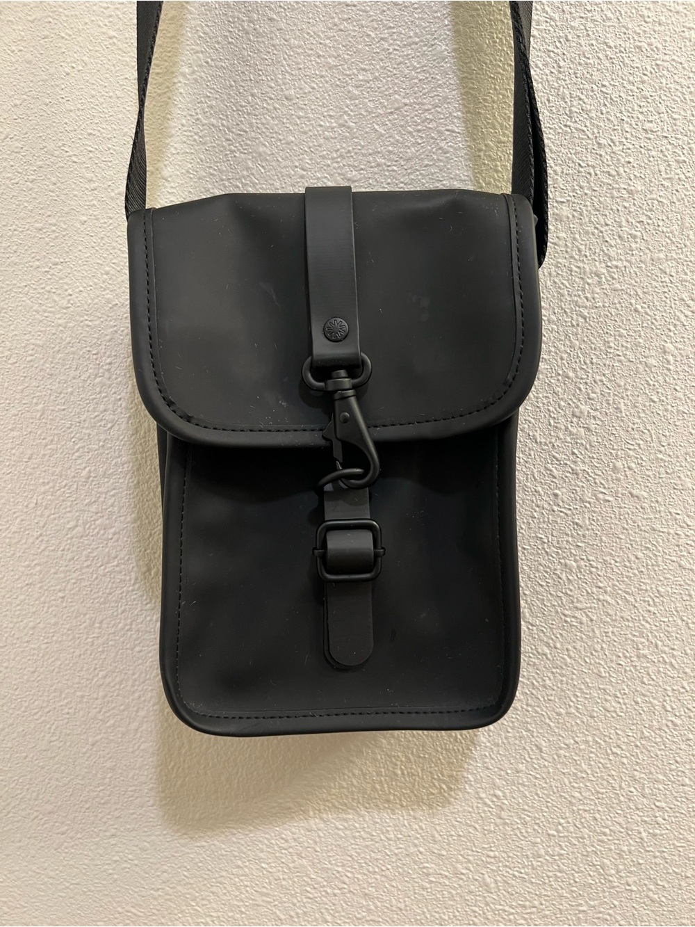 RAINS Black Flight Crossbody Bag